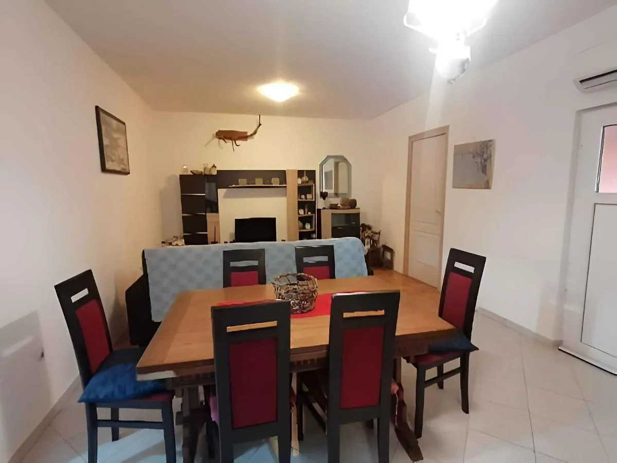 Apartment In Rovinj/Istrien 11648 Ровинь