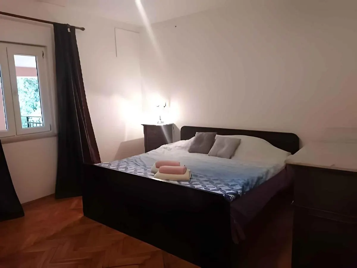 Apartment In Rovinj/Istrien 11648 0*, Ровинь